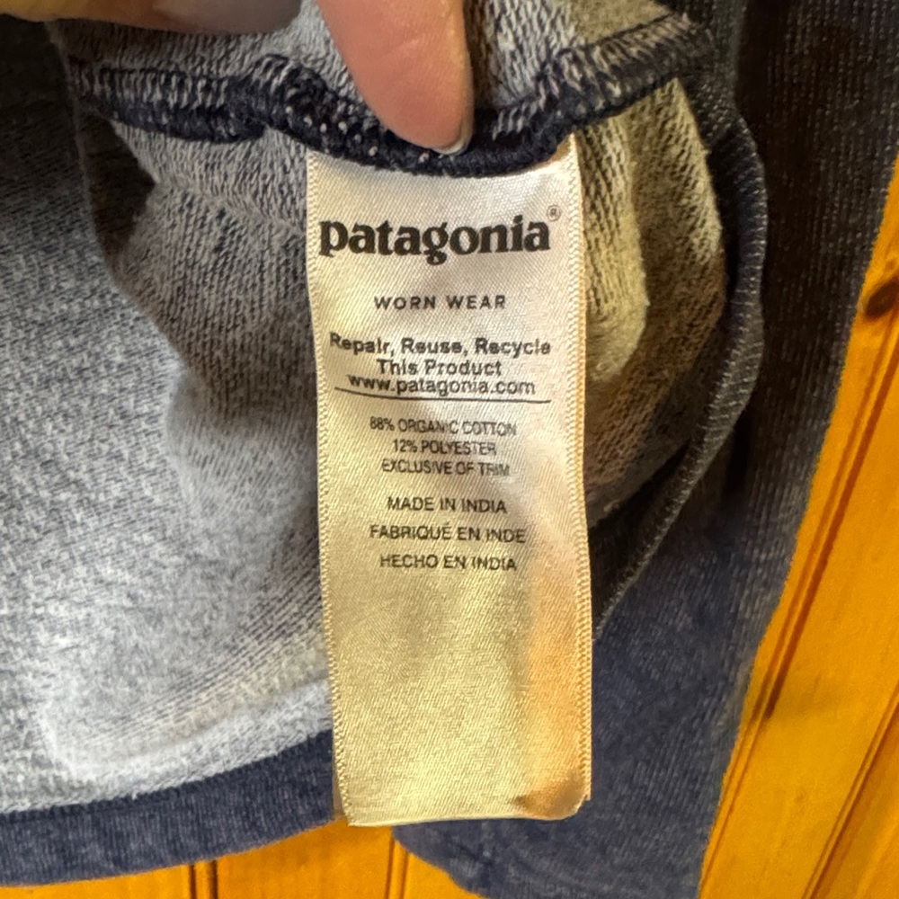 Patagonia Blue Sweatshirt - Picture 4 of 5
